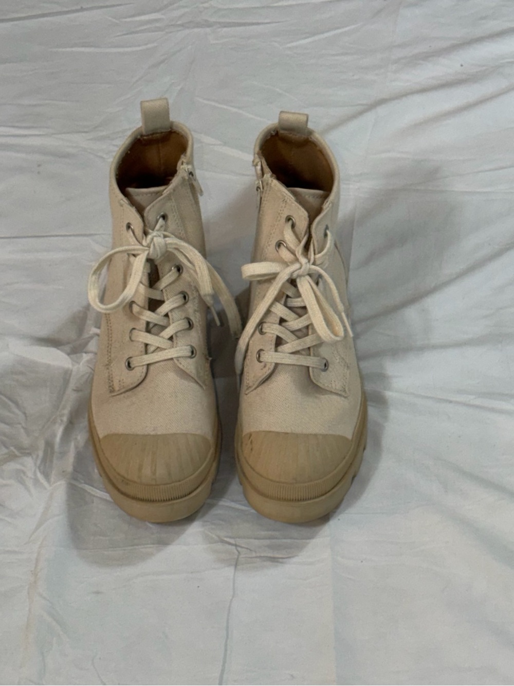 Universal Thread Teagan Cream Canvas Combat Boots Lug Sole Side Zip Shoes Sz 8.5